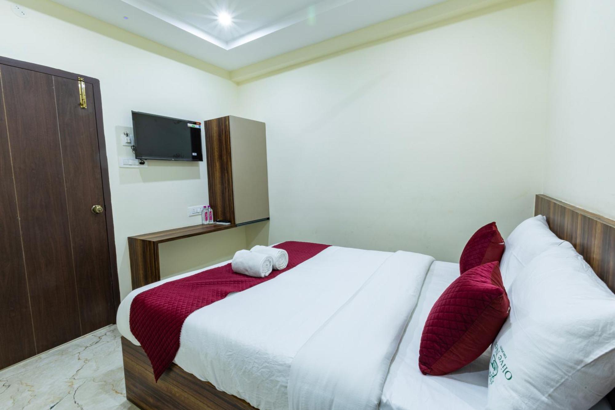 Hotel Olive Nest- Tirupati Bus Stand- 300 Meters, Railway Station- 400 Meters Extérieur photo